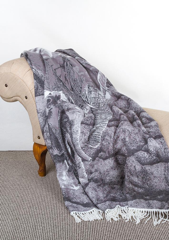 african-elephant-throw